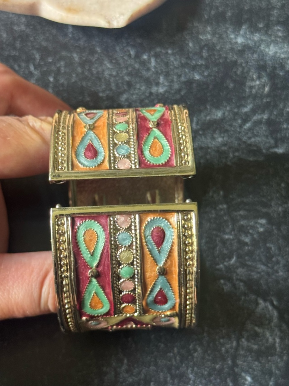 Vintage Enamel Cloisonne Hinged Cuff Bracelet Colorful Egyptian Revival - Picture 3 of 10